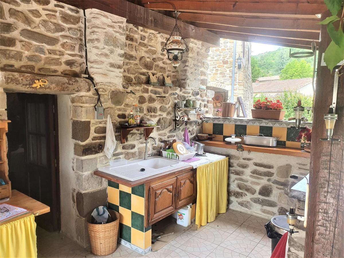Mes Maisons: Luxury With Pool, Aircon, And Pet-friendly Amenities * Gagnieres