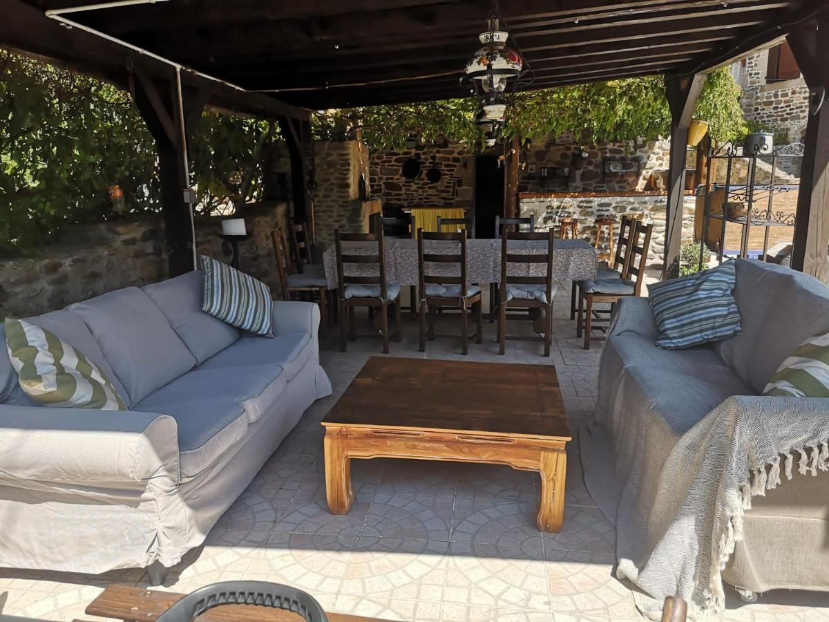 Mes Maisons: Luxury With Pool, Aircon, And Pet-friendly Amenities