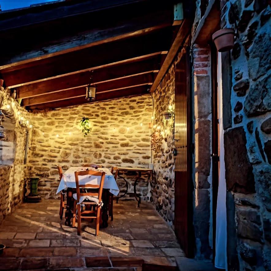 Mes Maisons: Luxury With Pool, Aircon, And Pet-friendly Amenities Gagnieres