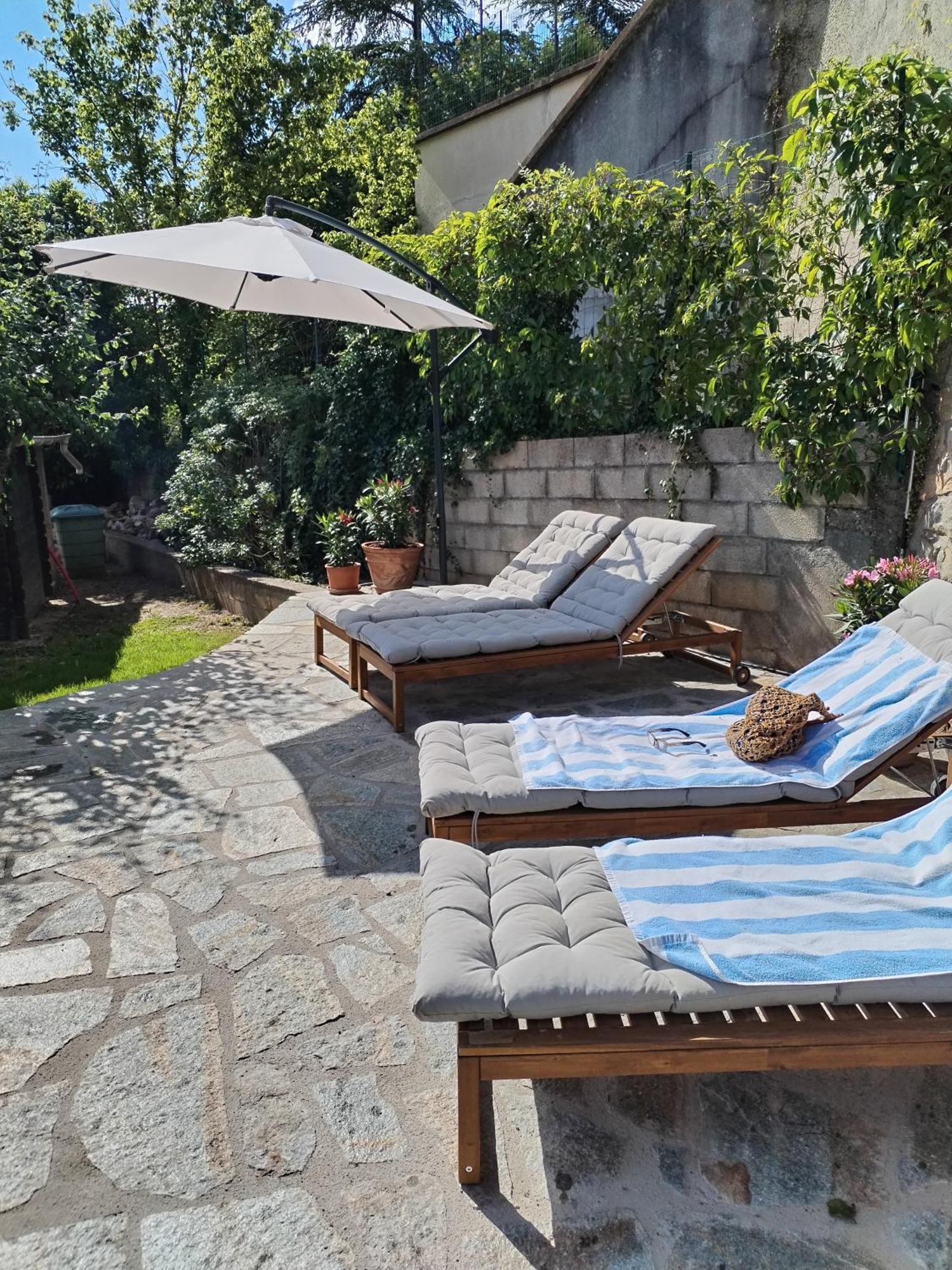Mes Maisons: Luxury With Pool, Aircon, And Pet-friendly Amenities Holiday home *